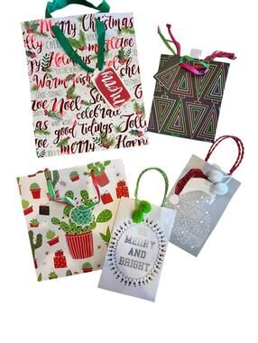 Christmas Gift Bags New 21 Pcs Various Sizes  and Designs NWT